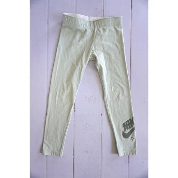 Nike Women Mint Green Solid Capris FUTURA Tight Fit - Size S - Picture 3 of 8